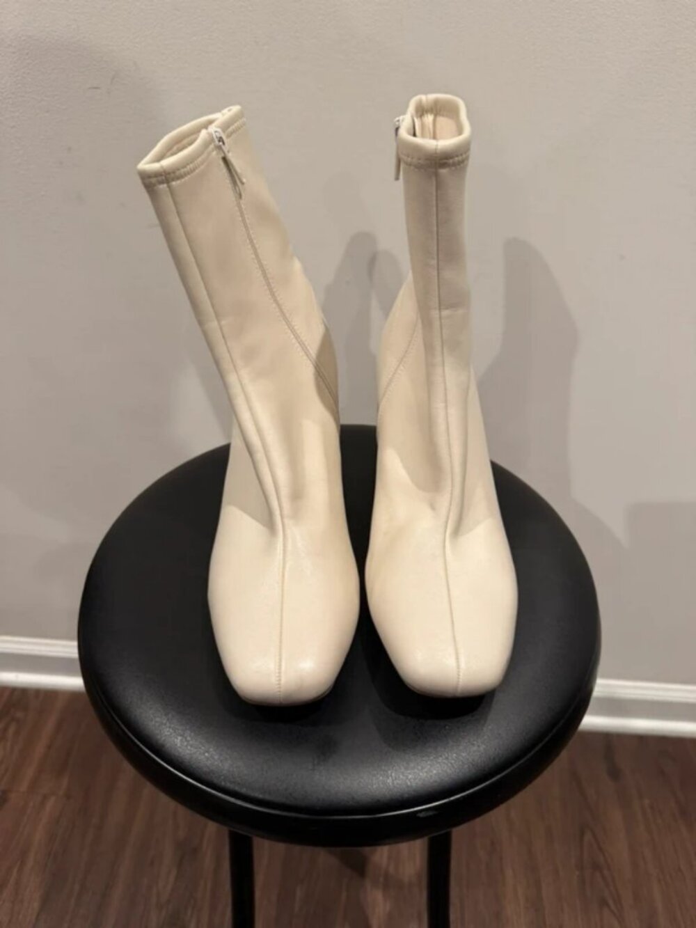 Women's Cream Block Heel Ankle Boots size 8.5